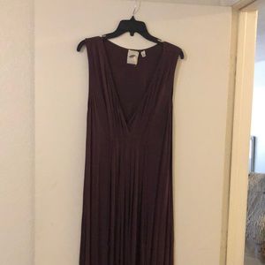 Cute Maroon dress . Size XL made by Nature. Length starting at armpits is 50” .
